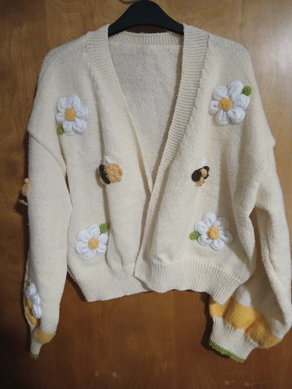 Cream Appliqué Women's Cardigan Sweater Large/extra Large